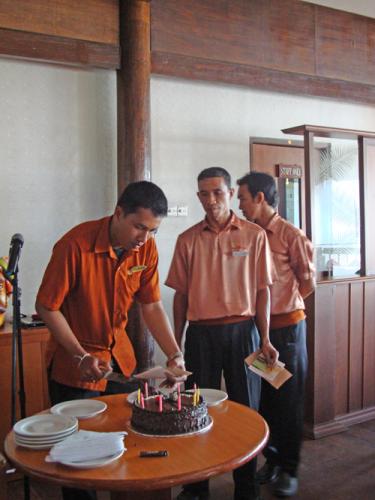 Birth Day Staff, bali indian restaurant, indian food restaurant in bali